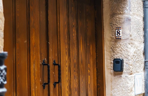 Laguardia Old Town Maison | A traditional Basque townhouse set in the heart of a vibrant medieval village.