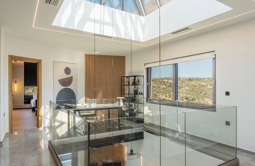 Heraklion Villa | A Tranquil Gem with Panoramic Seaview & Easy Access to Heraklion Town