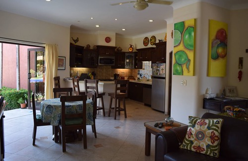 Isla Navidad Copropriété | A tropical 2 bedroom 2 bathroom resort on the stunning Playa de Coco beach