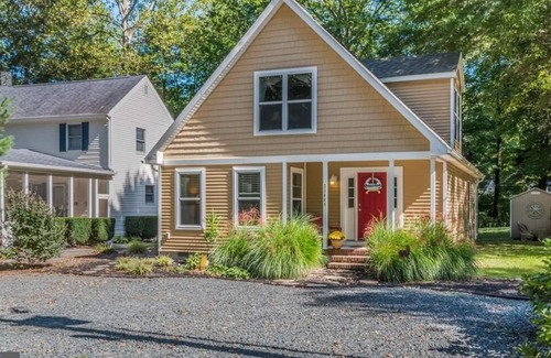 Rehoboth Beach Maison | !!!A True Back Bay Oasis!!!