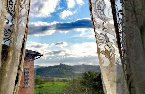 Pozzo Appartement | Maison typique située dans le village historique de Pozzo della Chiana, avec une grande terrasse meu