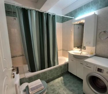 Galatsi Appartement | A V G E R I N O S Athens