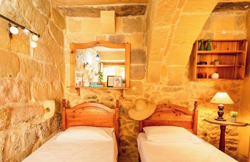Santu Pietru Villa | A very charming traditional farmhouse in Gharb