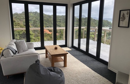 Cooks Beach Maison | A view like none other