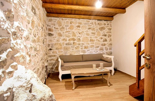 Kounavi Villa | A villa in the middle of nature ideal destination for nature lovers