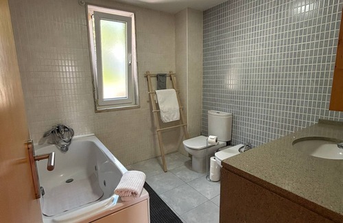 Loures Maison | A welcome family home for nature lovers, just minutes from Lisbon.