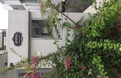 Johor Bahru Maison | Une maison de 3 étages bien décorée près du point de contrôle frontalier Malaisie-Singapour.