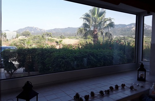 Tatlisu Appartement | Un appartement de jardin au rez-de-chaussée bien équipé avec 3 chambres et une vue vraiment stupéfiante.