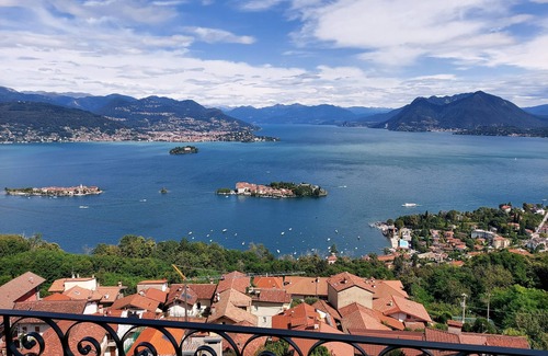 Someraro Appartement | A window 4 overlooking Lake Maggiore!
