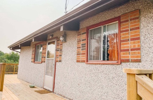 Rochon Sands Cabine | Buffalo Peak: A Year-round Cozy Cabin Retreat
