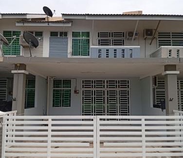 Kangar Maison | A&Z Homestay Kangar with 4 Bedroom 3 Bathroom