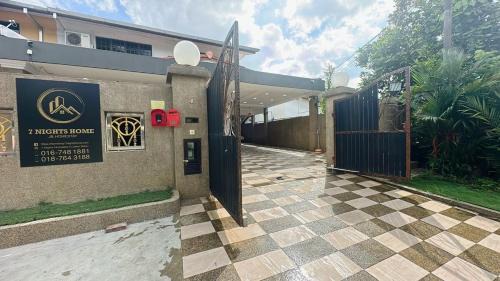Taman Johor Jaya Maison | A09 Dedap Johor Jaya Karaoke Family House