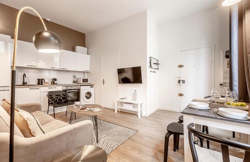 3rd Arrondissement Appartement | A11#RépubliqueMarais1BedRoomParis03AC