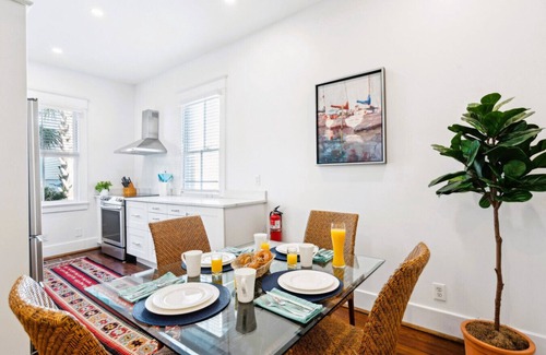 Cannonborough Elliotborough Maison | 174 St Philip St (a2) Un bloc au roi. Sparkling renovation + parking.