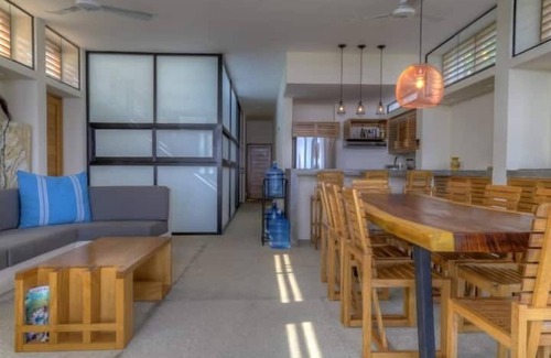 Hidalgo Appartement | A5 King Suite, Ocean Front Gorgeous Villa