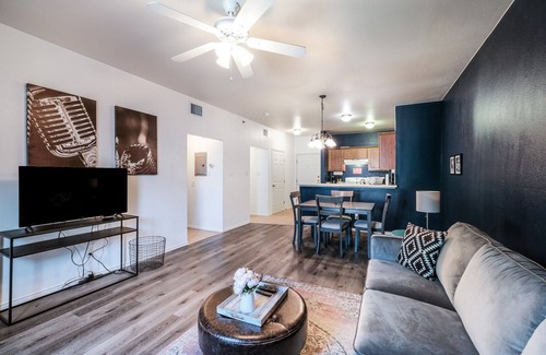 Medical Center District Appartement | AA3 10% OFF Updated 2BR Apt Near Medical Center Fast WiFi With Parking