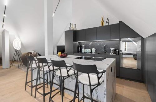 Old Town Appartement | Aaaluxurycomfortrooftopfreeparkingacfullyequipped