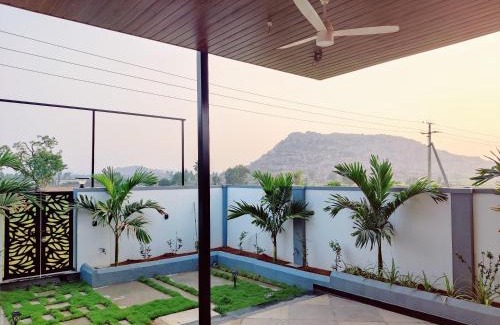 Kamalapur Maison | Aadhya Home Stay Hampi