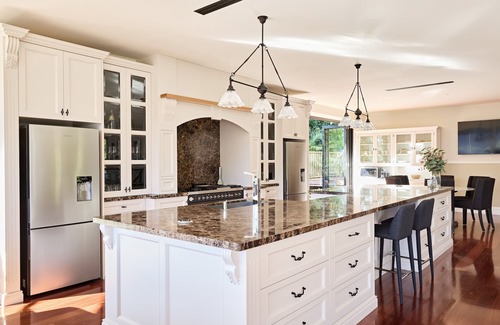 Ourimbah Maison | AASHIYANA - sleeps 19, brand new property