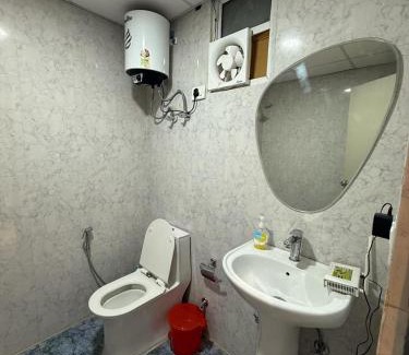 Noida Appartement | Aatha Luxury Suites With Pool