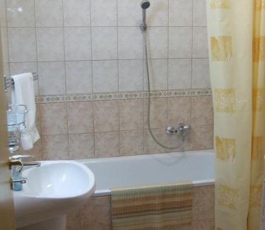 Sarvar Appartement | Aba és Andrea Apartmanok