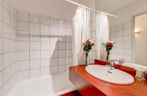 Secteur 3 Hôtel | Abbatiale Hotel Grenoble Centre