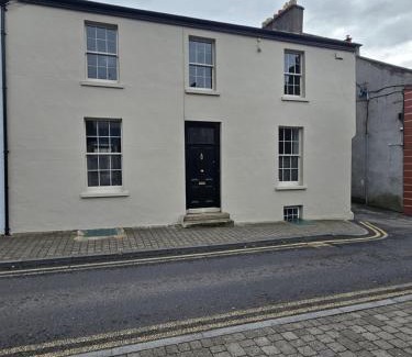 Trim Maison | AbbeyLane house