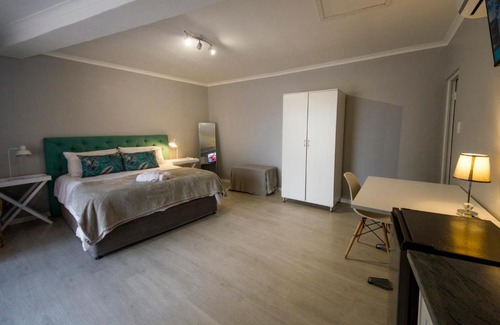 Heldervue Maison | @Abelia Guest House
