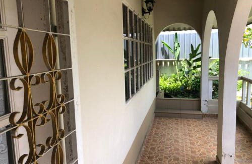 Kota Bharu Maison | AbgZul Homestay