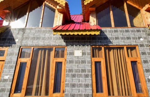 Shoja Maison | Abhishek Homestay Duplex: Experience Comfort and Scenic Bliss in Shoja