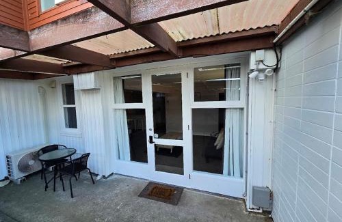 Miramar Appartement | Abode for Two and a Few Paws