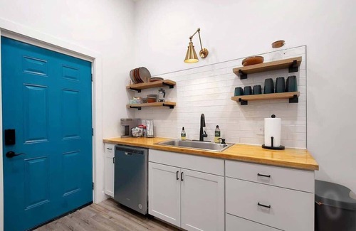 Wichita Maison | Abode II - Cheerful 1 Bed Duplex