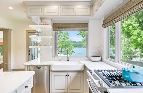 Tarrytown Maison | Free Night* I Above Icon| Lake Austin| | Pool I Game Room I Family Fun