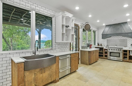 Hudson Bend Maison | Free Night* I Above Austin Escape LT I Lake Travis I Pool&SpaI ServicesI Pets