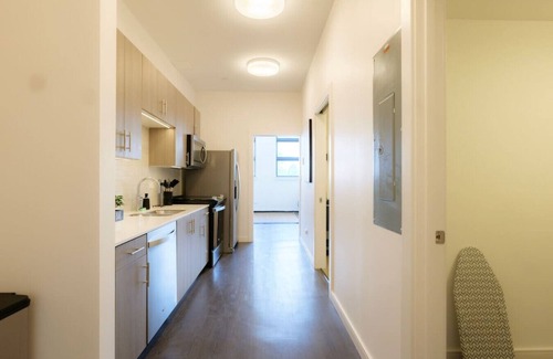 Washington Appartement | Above The Roots | Elegant & Bright Studio Stay