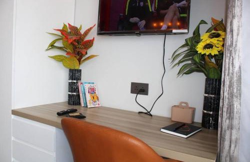 Noida Appartement | Absolute Away !