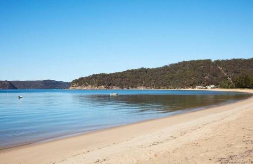 Patonga Appartement | Absolute Beach Front House Panoramic Views
