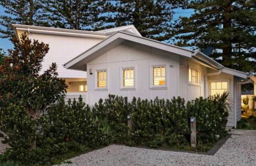 Patonga Appartement | Absolute Beach Front House Panoramic Views