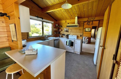 Paraparaumu Maison | Absolute beachfront Raumati