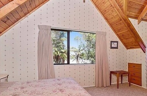 Okere Falls Cottage | Absolute Lakefront Favorite - Maison du Lac Rotoiti