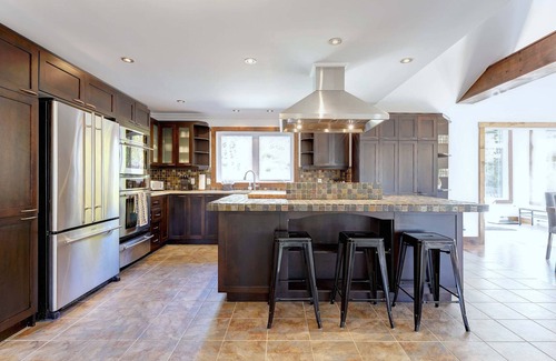 Val-des-Lacs Chalet De Ski | Château Val-des-Lacs | Luxe Absolu au Bord du Lac