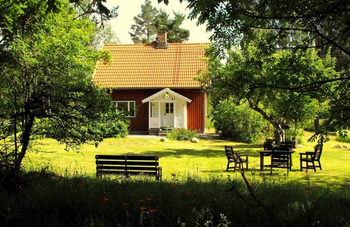 Tibro Maison | Absolue à usage unique! Idéal également pour les familles. Au milieu de la FORET. À seulement 1,5 km du SEE