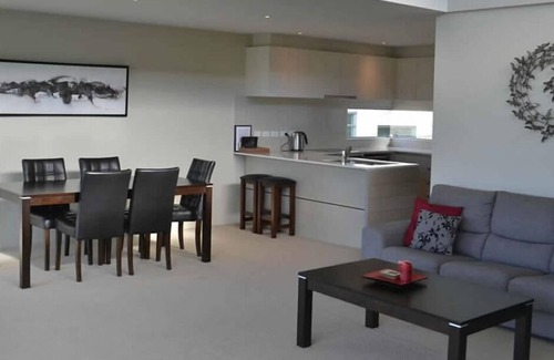 Taupo Appartement | Apartamento frente al mar, wifi gratuito, piscina y kayaks gratis. Locacion central
