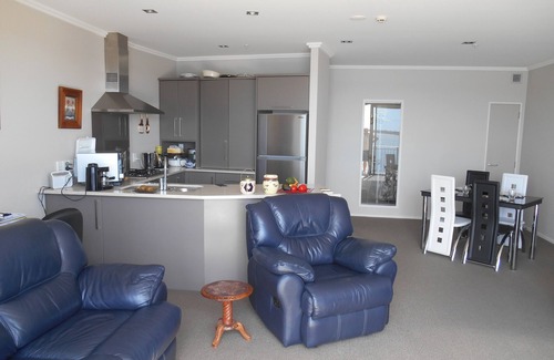 Tauranga Cottage | Absolute Waterfront, Tauranga Appartement