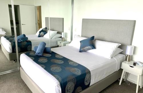 Darwin City Centre Appartement | Absolute Waterfront - Tropical Oasis Over The Water
