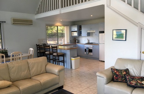 Longreach Chalet De Ski | Absolute Waterfront - Waratah Villa à Shoalhaven Lodge