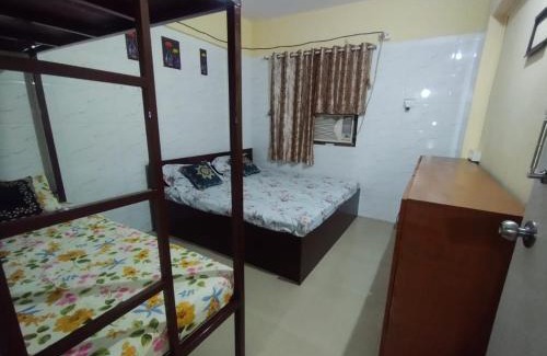 Thane West Lit Et Petit-Déjeuner | AC Bed And Breakfast At Pushpanjali Phase 2 Bunglow No A1,Ovale ,Ghodbunder Road Thane West