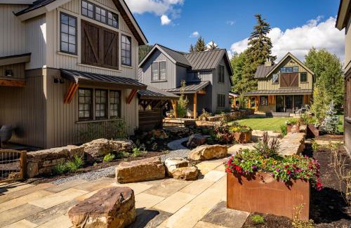 Crested Butte Maison | Academy Place | Valerian