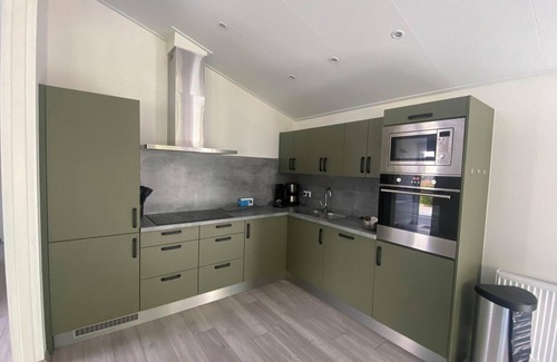 Biddinghuizen Maison | Accessible chalet with 3 bedrooms, an adapted bathroom and a terrace