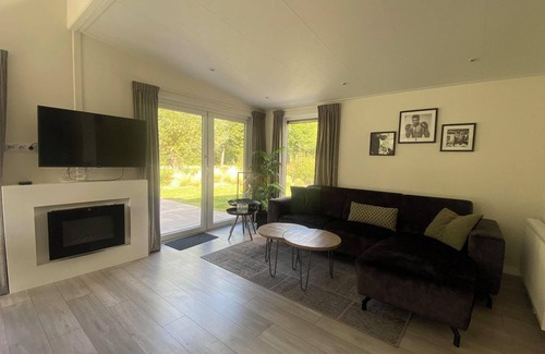 Biddinghuizen Maison | Accessible chalet with 3 bedrooms, an adapted bathroom and a terrace